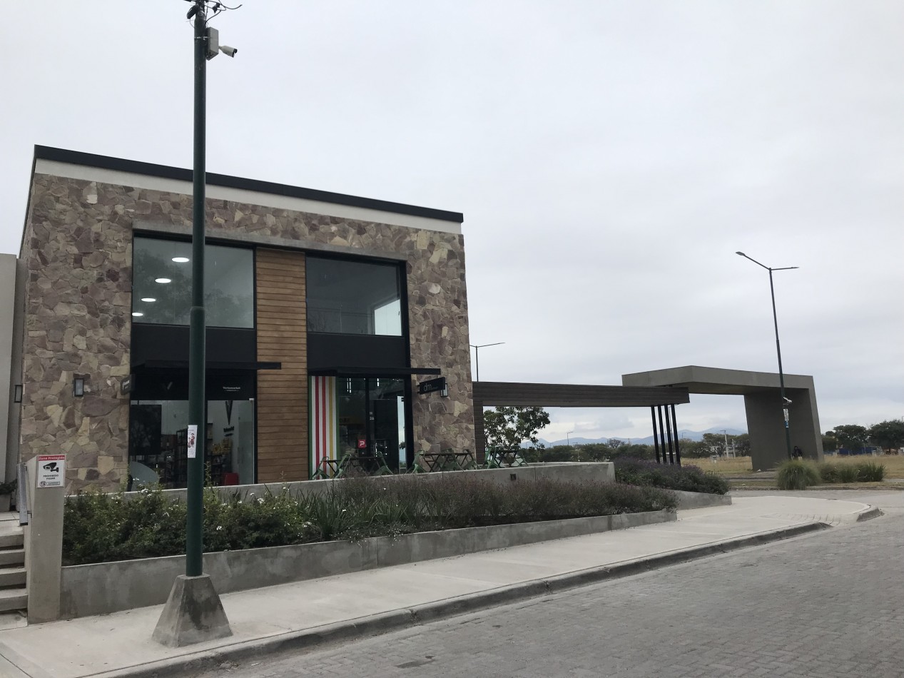 VENTA TERRENO VIA AURELIA