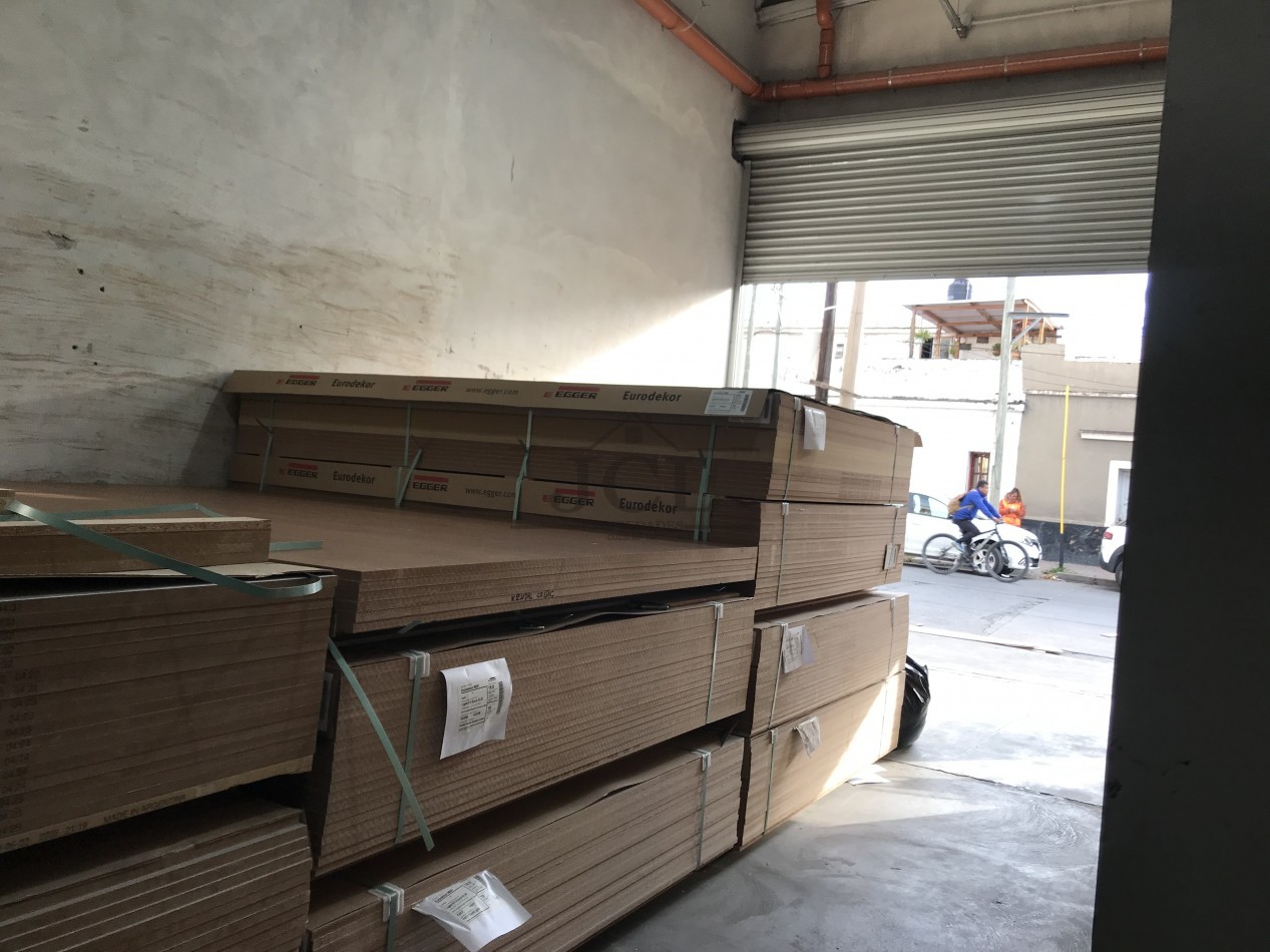 VENTA GALPON MACROCENTRO
