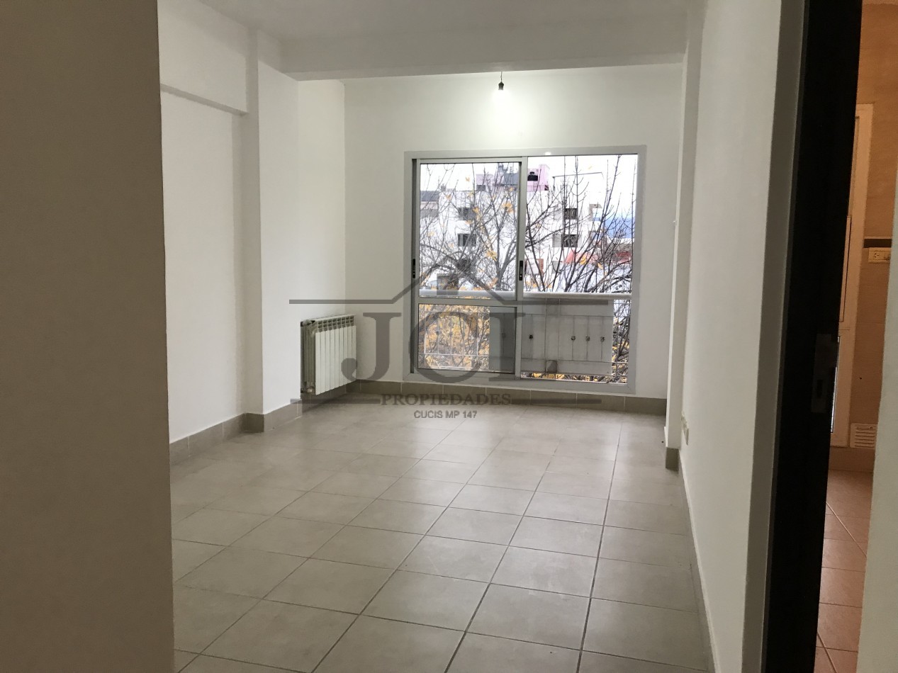 VENTA DEPARTAMENTO JURAMENTO AL 400