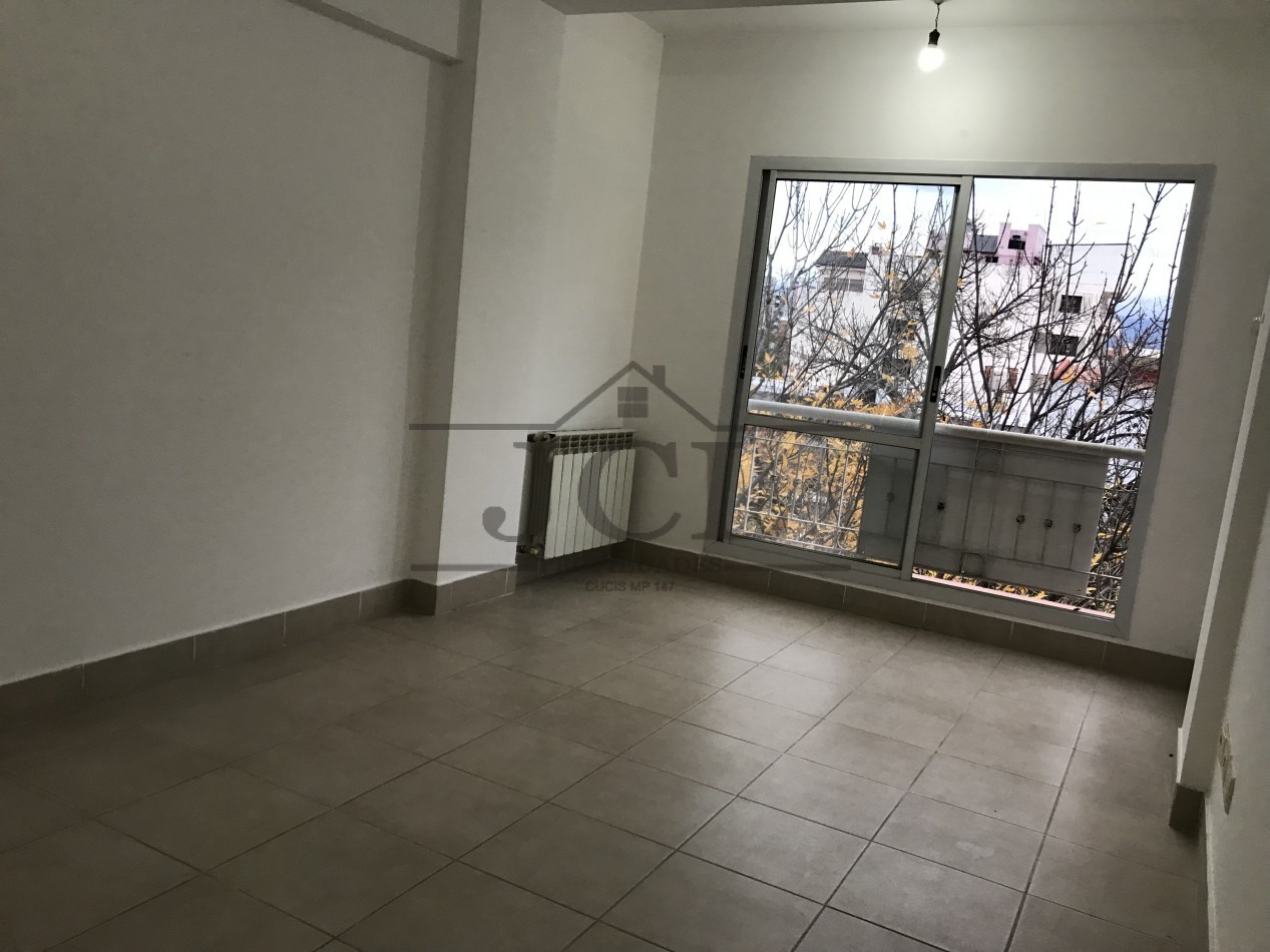 VENTA DEPARTAMENTO JURAMENTO AL 400