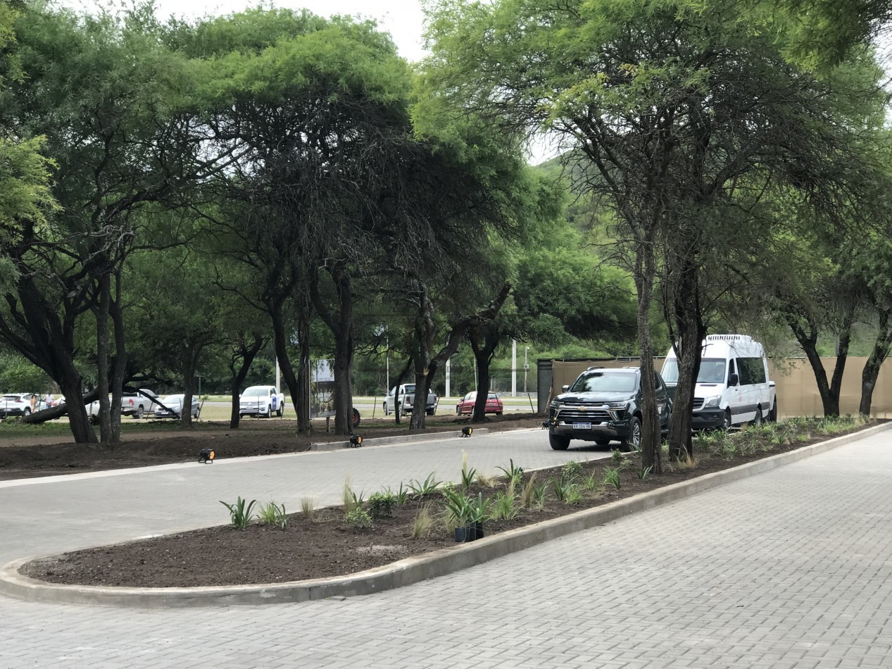 VENTA TERRENO B° PRIVADO  EL CAPRICHO