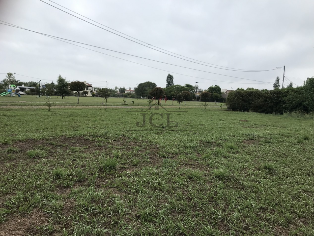 VENTA TERRENO B° PRIVADO LOS OLMOS