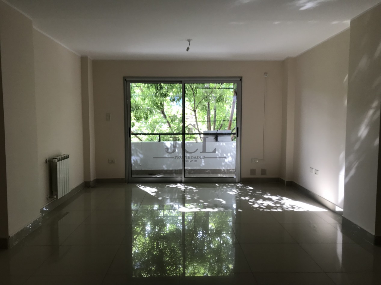 VENTA DEPARTAMENTO MACROCENTRO