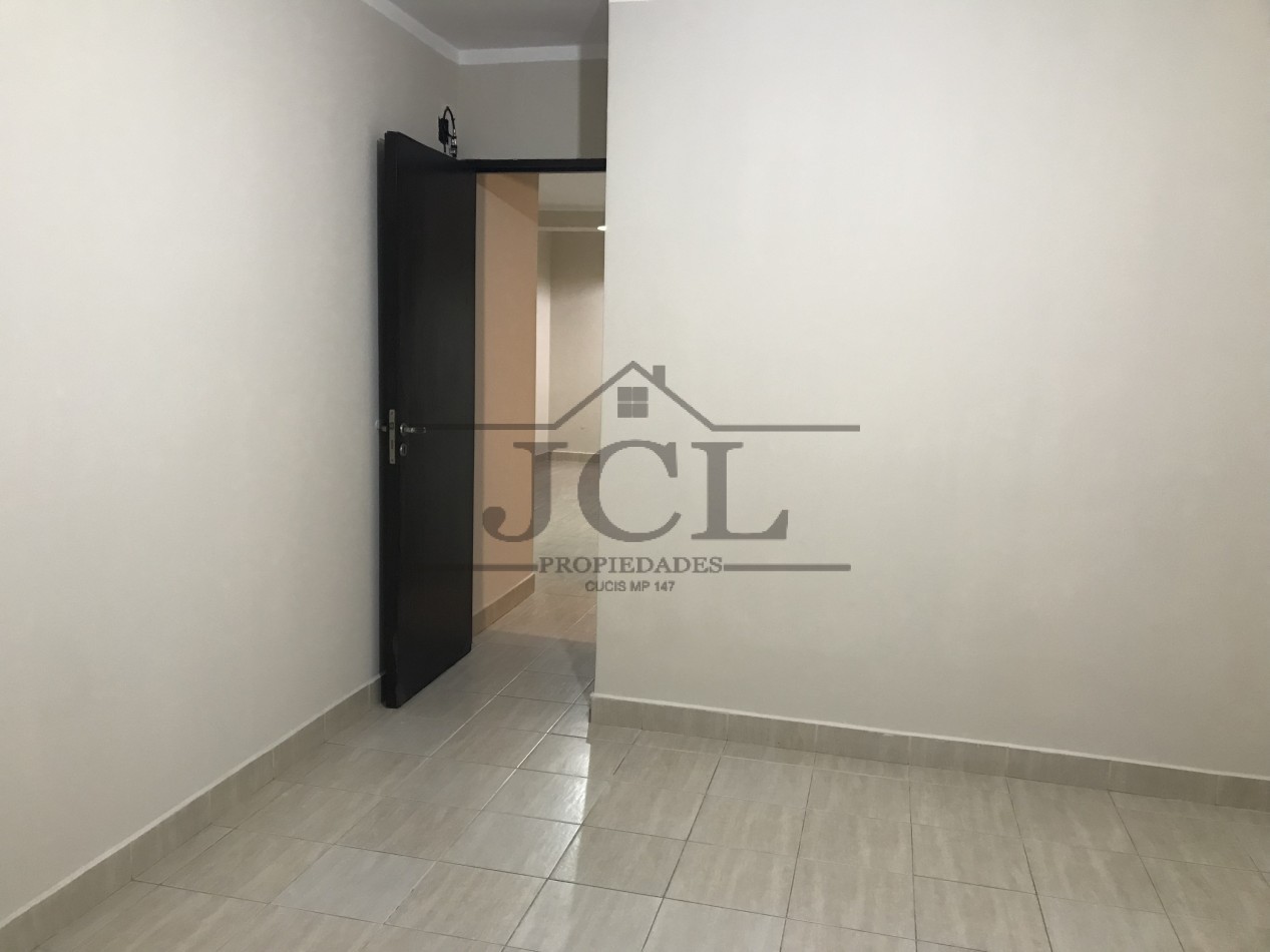 VENTA DEPARTAMENTO AMEGHINO AL 200