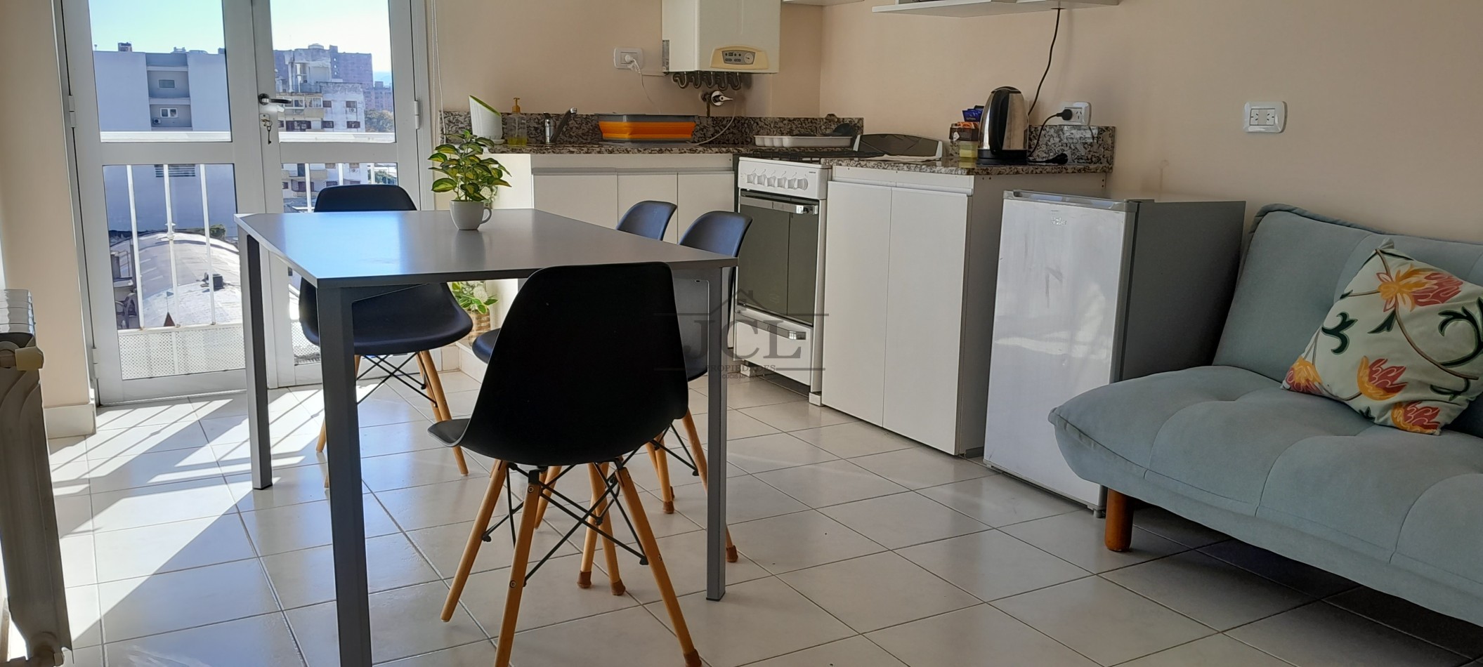 ALQUILER DEPARTAMENTO CON COCHERA