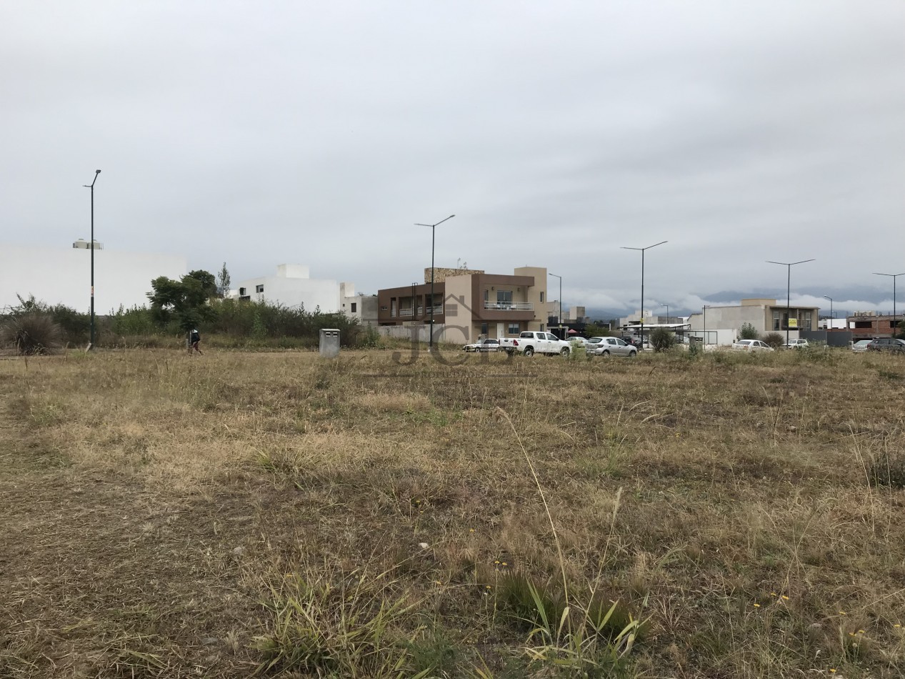 VENTA TERRENO VIA AURELIA