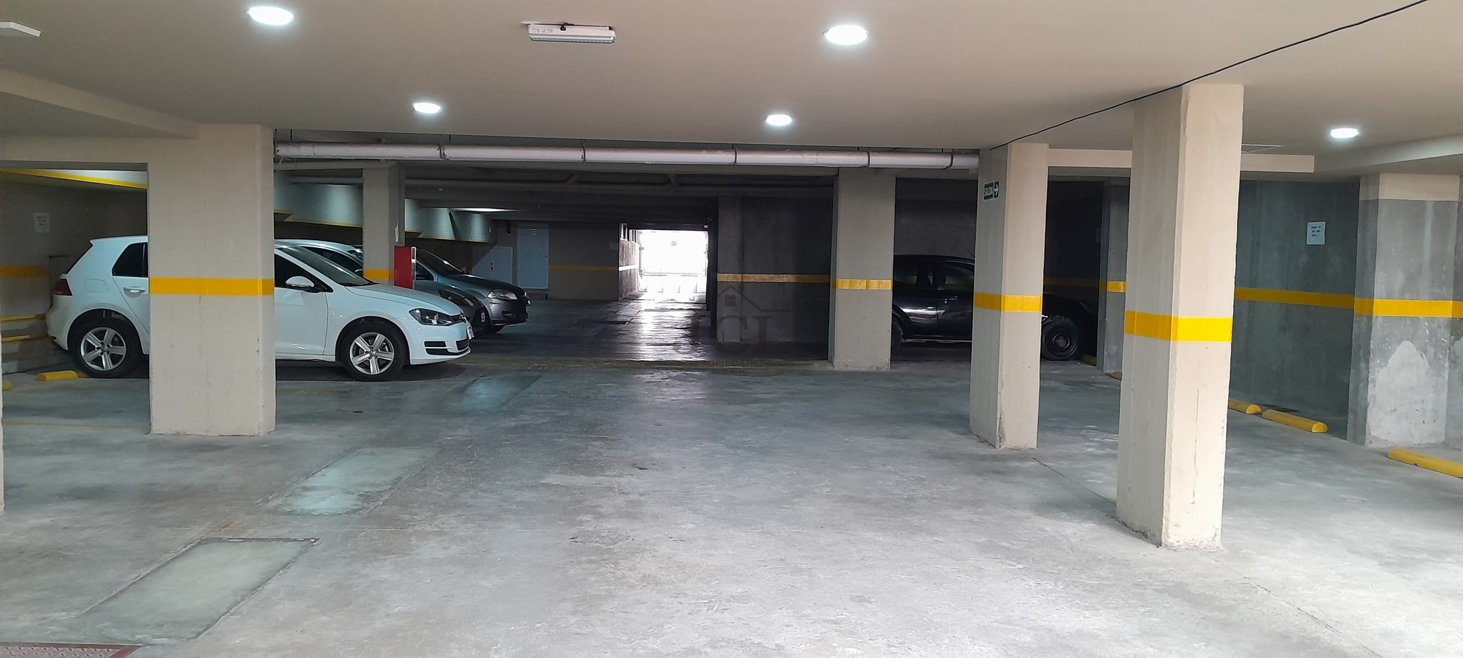 ALQUILER DEPARTAMENTO CON COCHERA