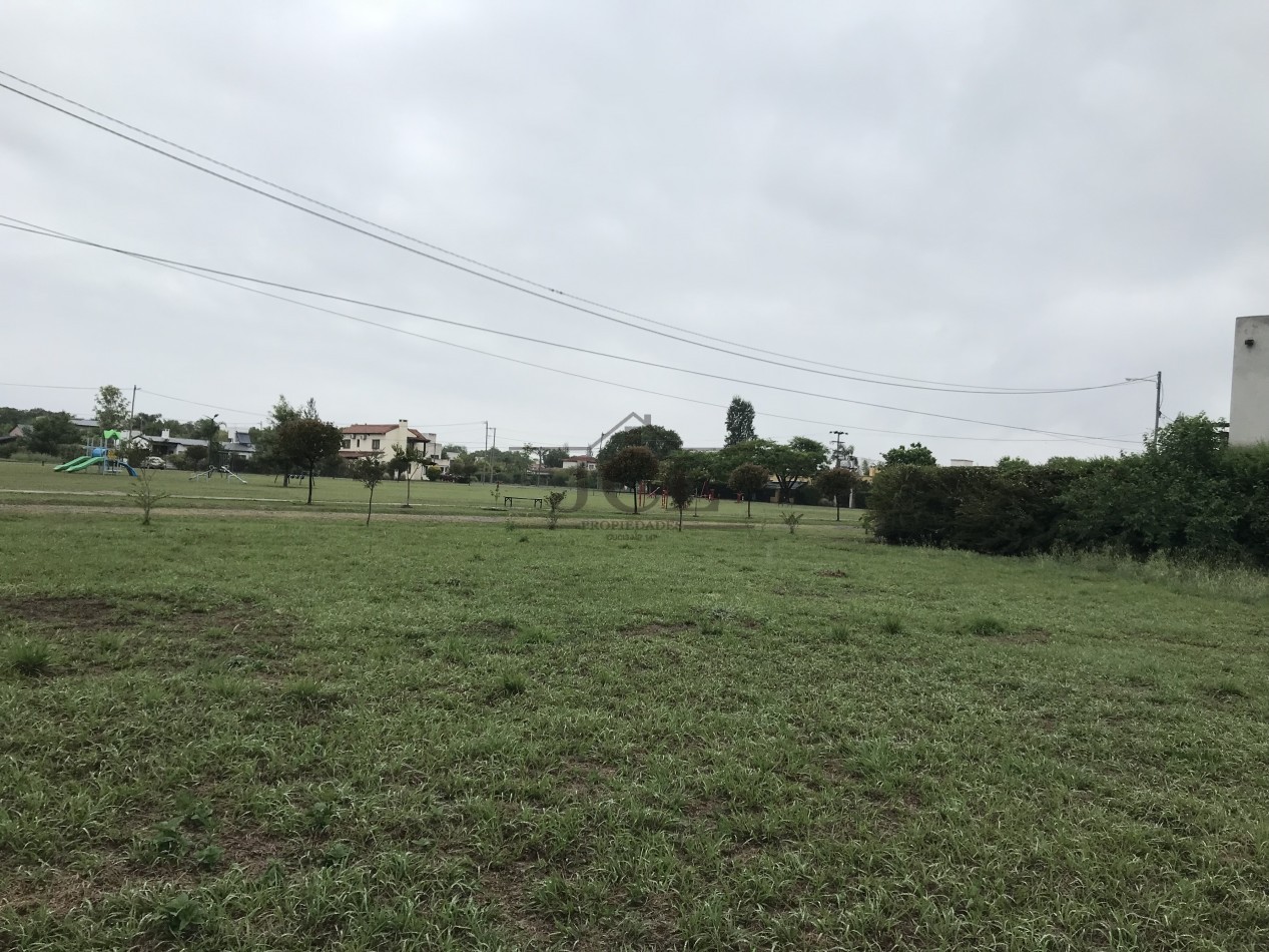 VENTA TERRENO B° PRIVADO LOS OLMOS