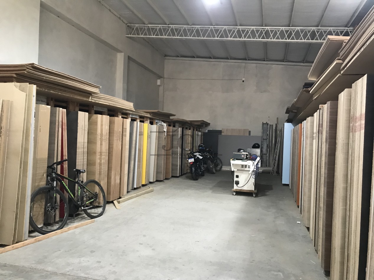 VENTA GALPON MACROCENTRO