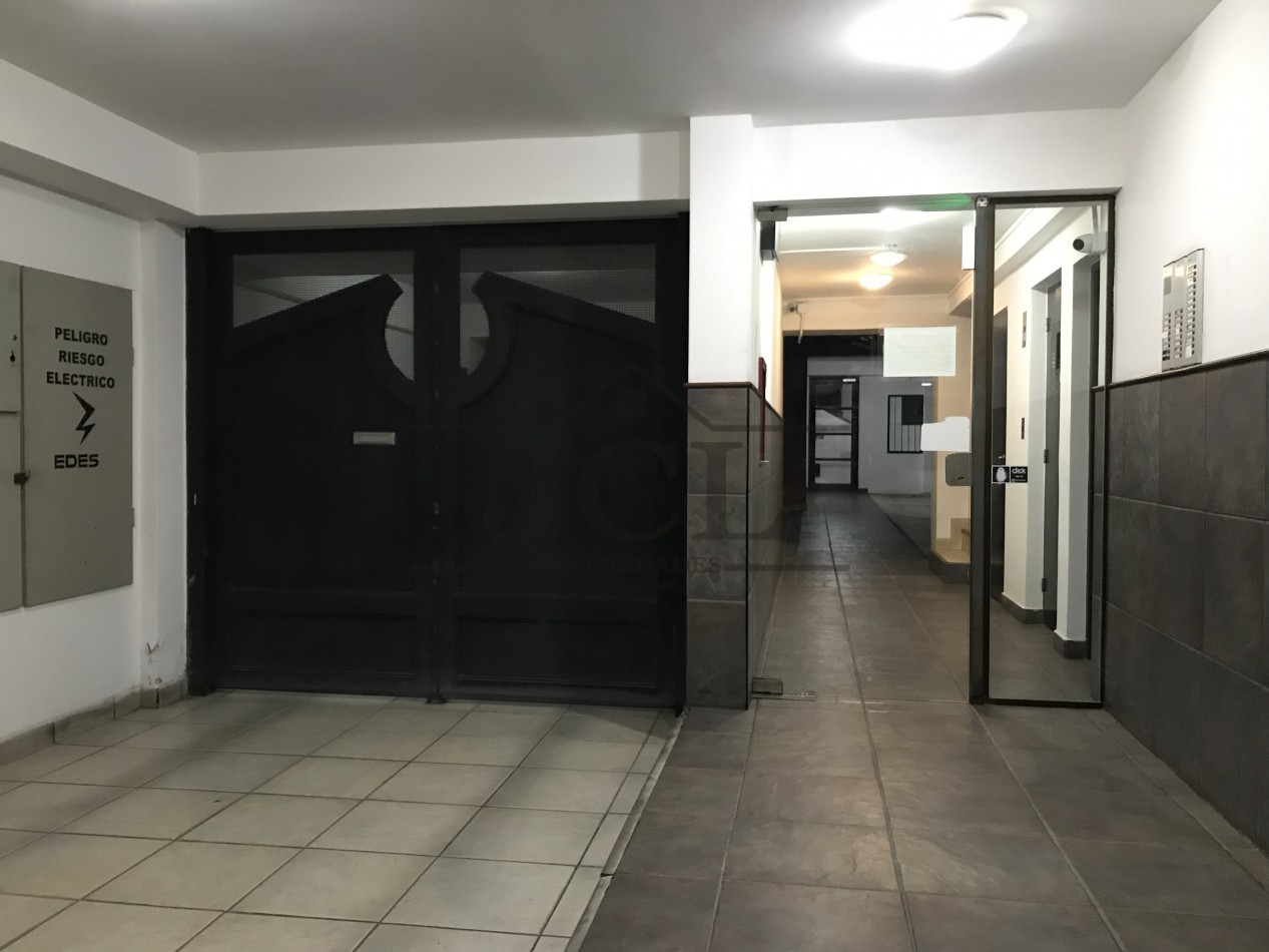 VENTA DEPARTAMENTO AMEGHINO AL 200