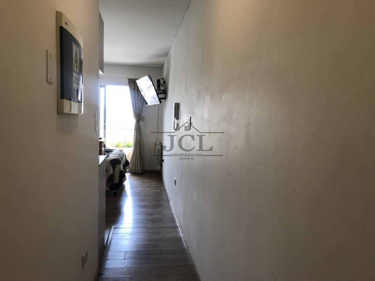 VENTA MONOAMBIENTE AMOBLADO