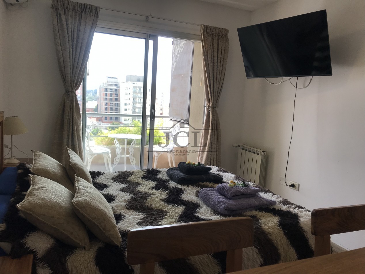 VENTA MONOAMBIENTE AMOBLADO