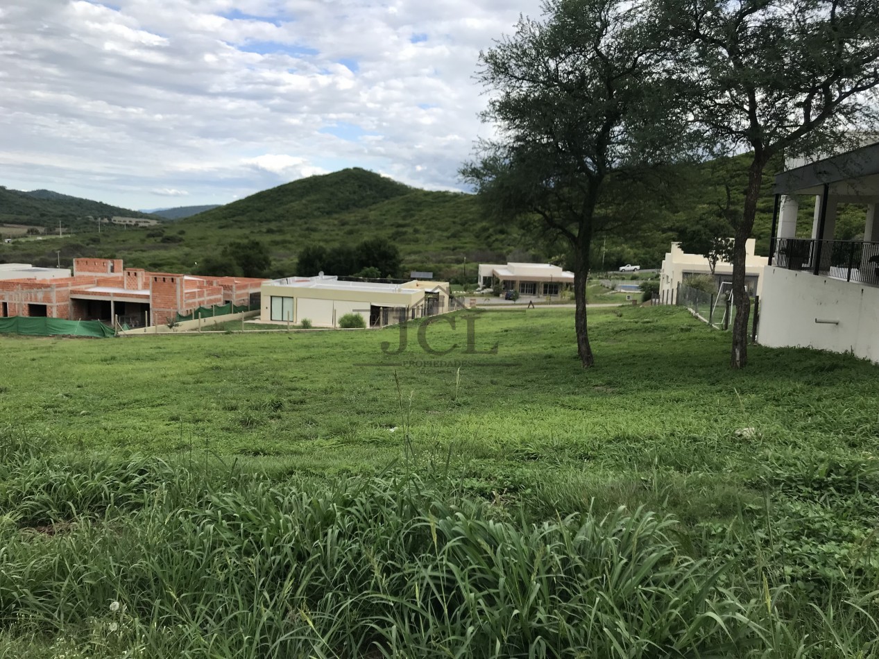 VENTA TERRENO B° PRIVADO EL PORTICO 