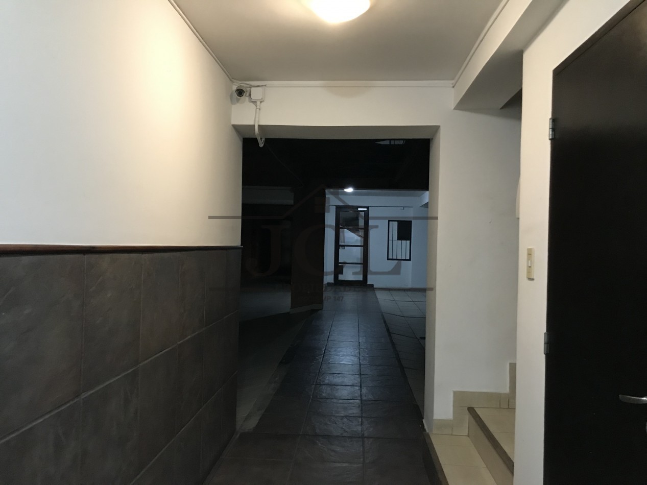 VENTA DEPARTAMENTO AMEGHINO AL 200
