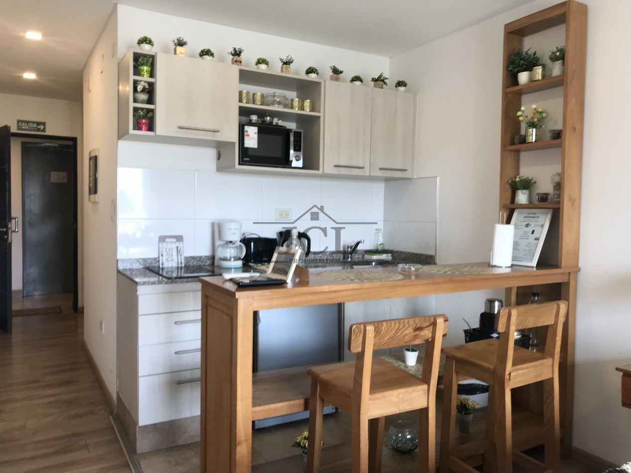 VENTA MONOAMBIENTE AMOBLADO
