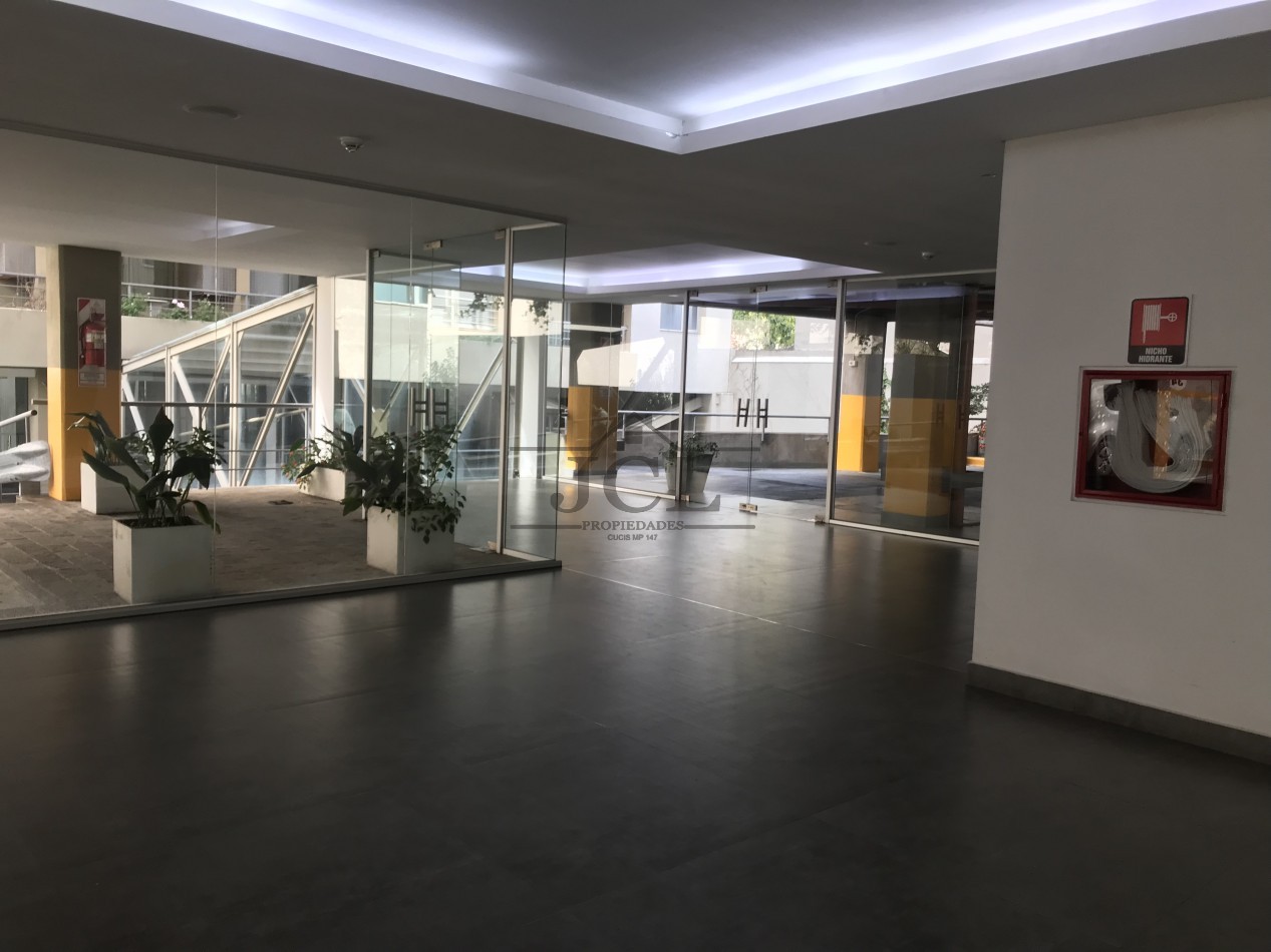 VENTA MONOAMBIENTE AMOBLADO