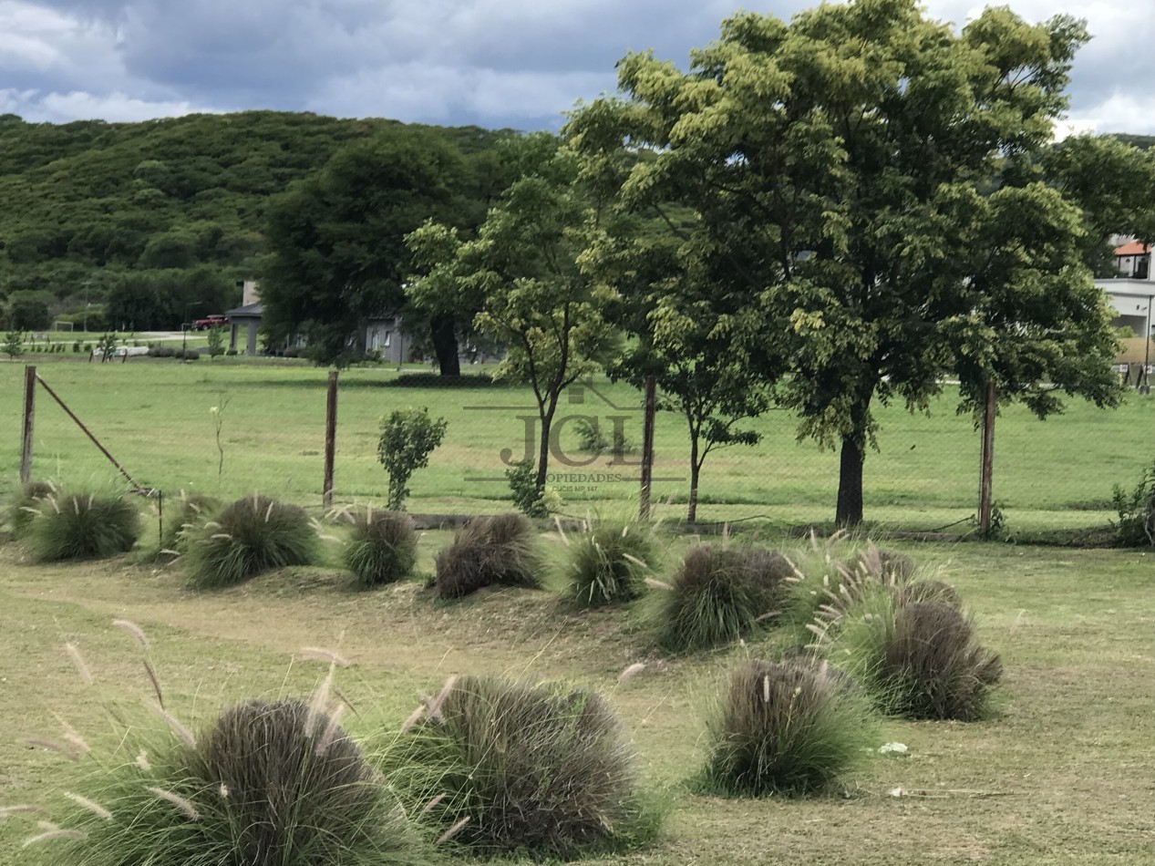 VENTA TERRENO B° PRIVADO  EL PORTICO